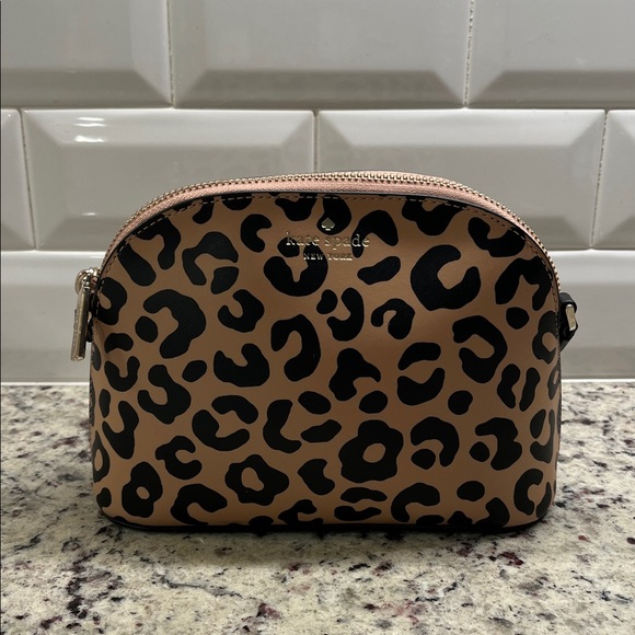Kate Spade Kali Leopard Dome Crossbody Bag NWOT - Picture 1 of 11